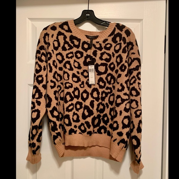 NWT BCBGMaxAzria Women's Cotton Blend Animal Print Long Sleeve Crewneck Sweater - Picture 2 of 4